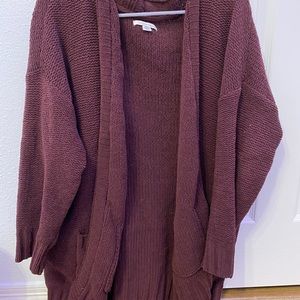 Thick maroon American eagle cardigan